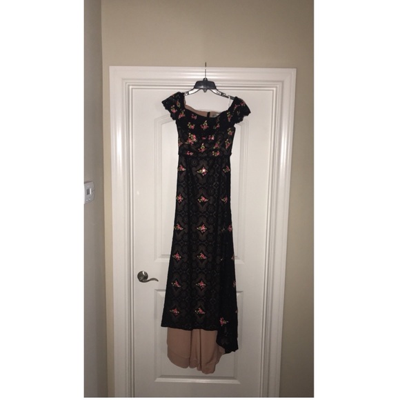 Sherri Hill Prom Dress! - Picture 4 of 4